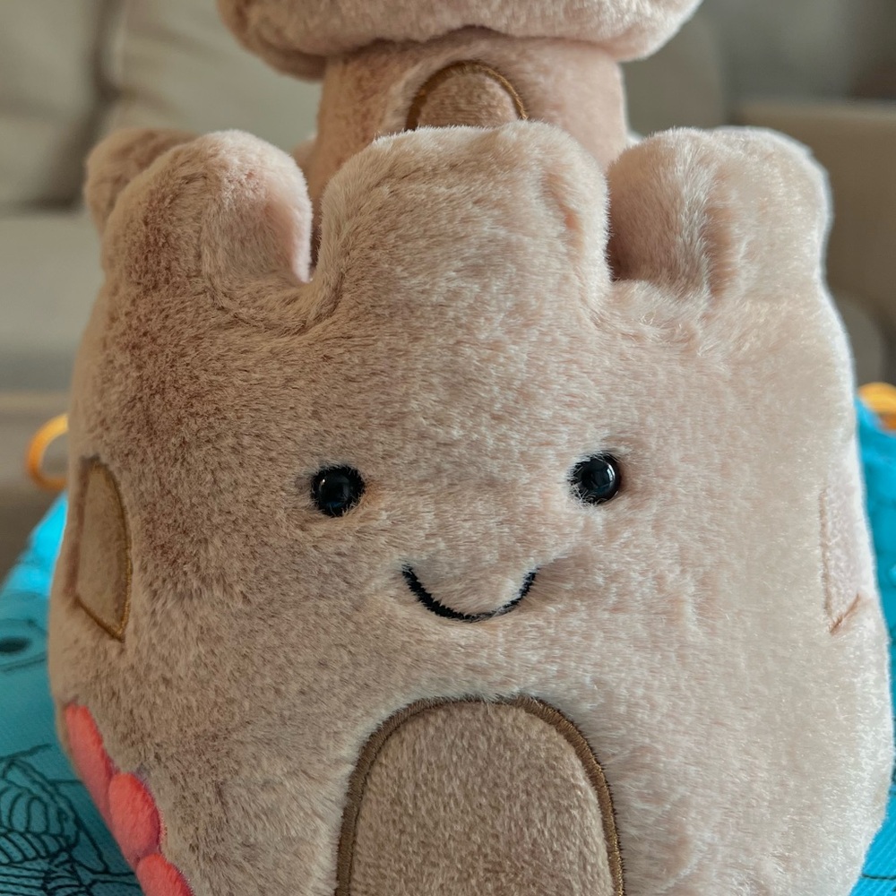 Jellycat Amuseables Sandcastle - SOLD OUT! Collector Favorite 🏖️ - Picture 5 of 7